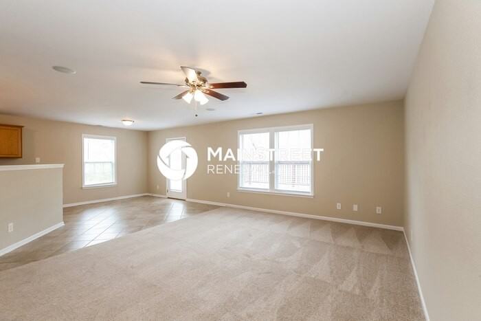 1612 Bray Dr - Photo 4 of 17