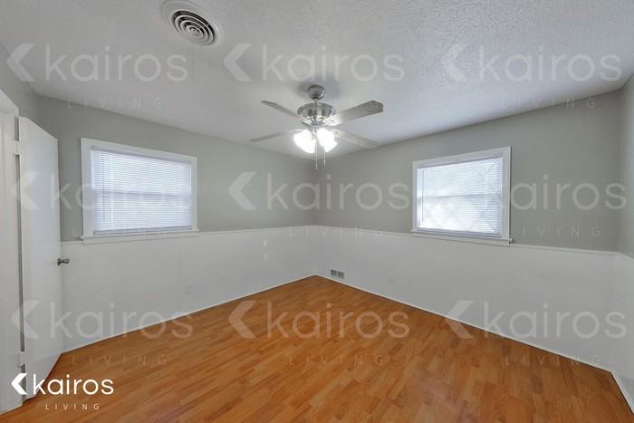 2813 James Louis Dr - Photo 6 of 27