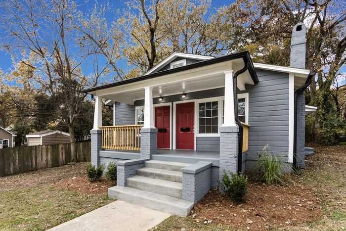 1613 Parson St #A - Photo 3 of 31