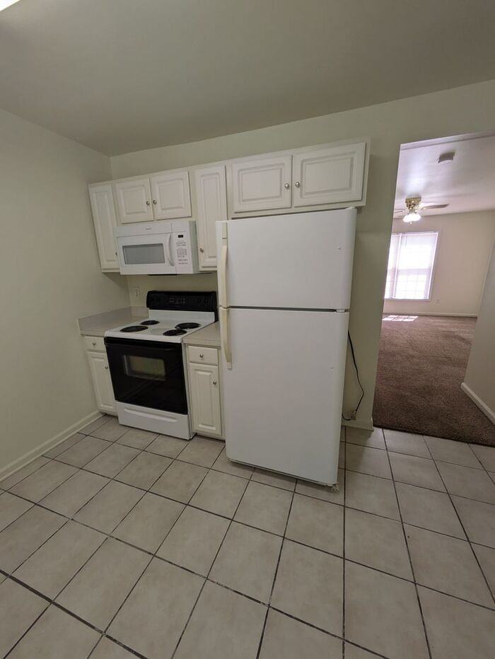 1744 14th Street Ln Ne #C - Photo 4 of 10