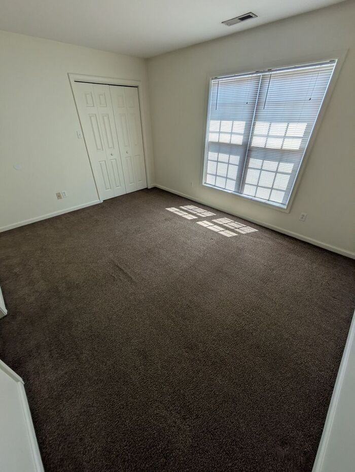 1744 14th Street Ln Ne #C - Photo 6 of 10