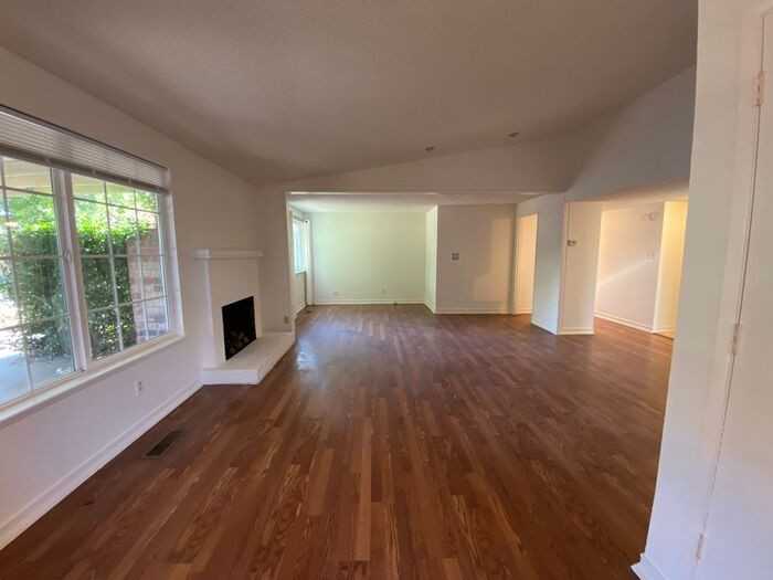 843 Glen Martin Dr - Photo 6 of 33
