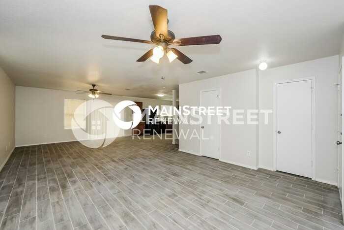 8641 Hawkview Dr - Photo 5 of 17
