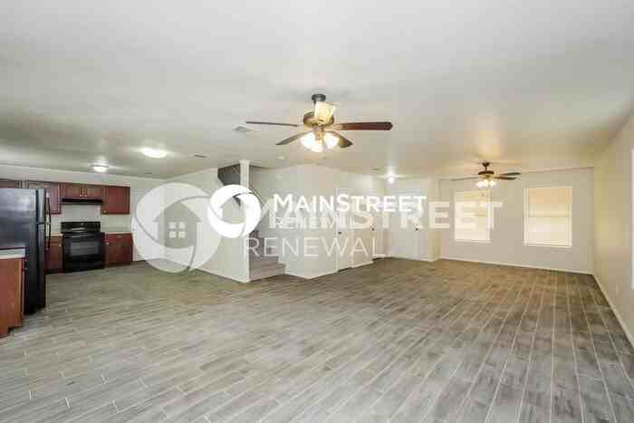 8641 Hawkview Dr - Photo 7 of 17