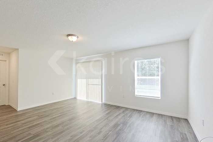 8845 102nd Ave - Photo 2 of 20