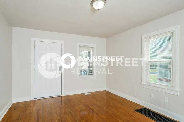 2913 Narragansett Dr - Photo 7 of 17