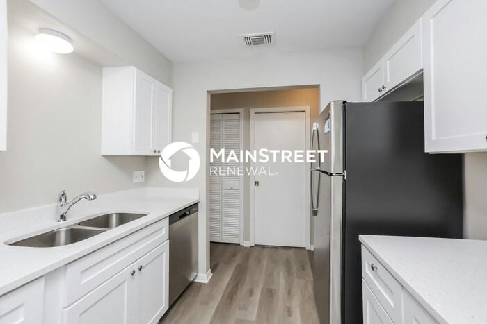 5819 W Amelia St - Photo 6 of 16