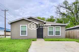 700 E Pecan Ave - Photo 1 of 1