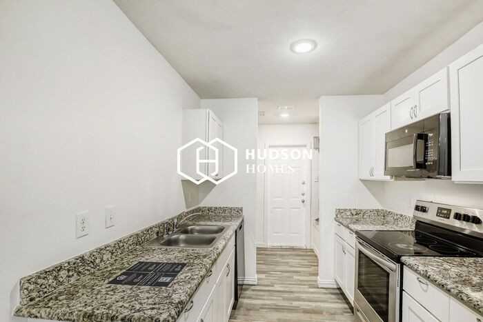 700 E Pecan Ave - Photo 6 of 14