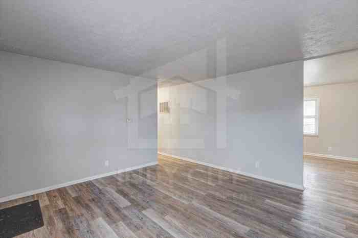 8328 E 41st Pl - Photo 2 of 16