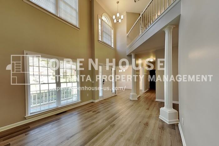 1494 Oglethorpe Dr - Photo 5 of 23