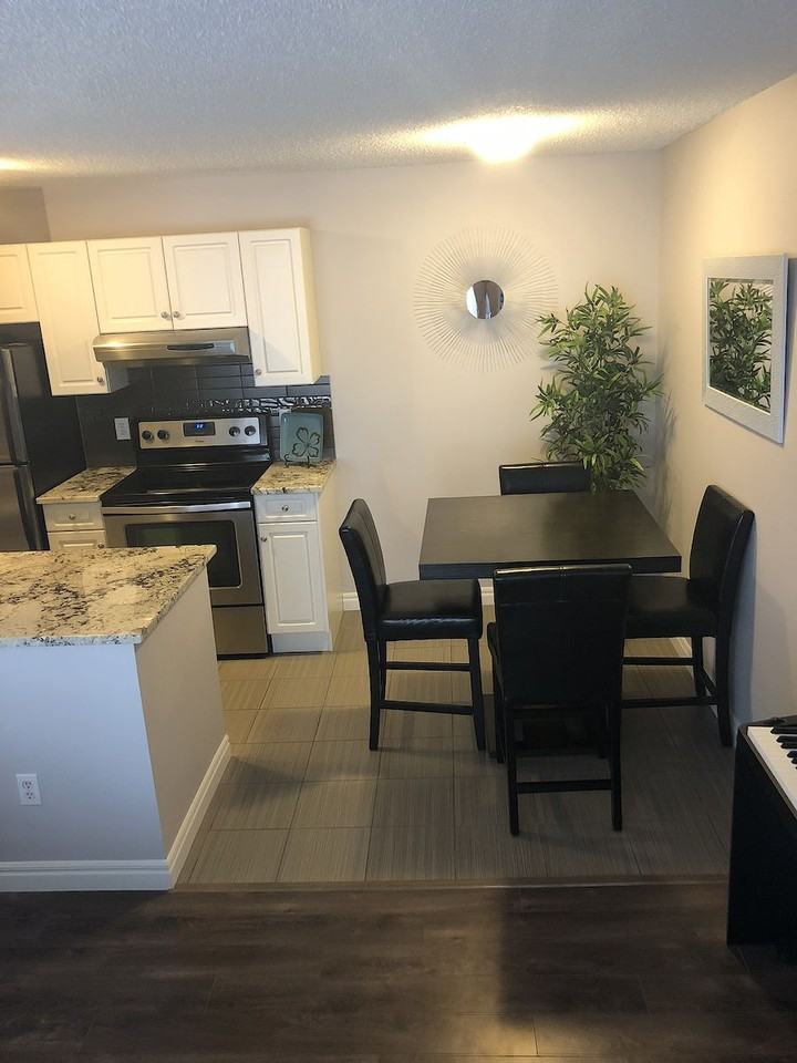 1330 15 Ave Sw - Photo 6 of 13