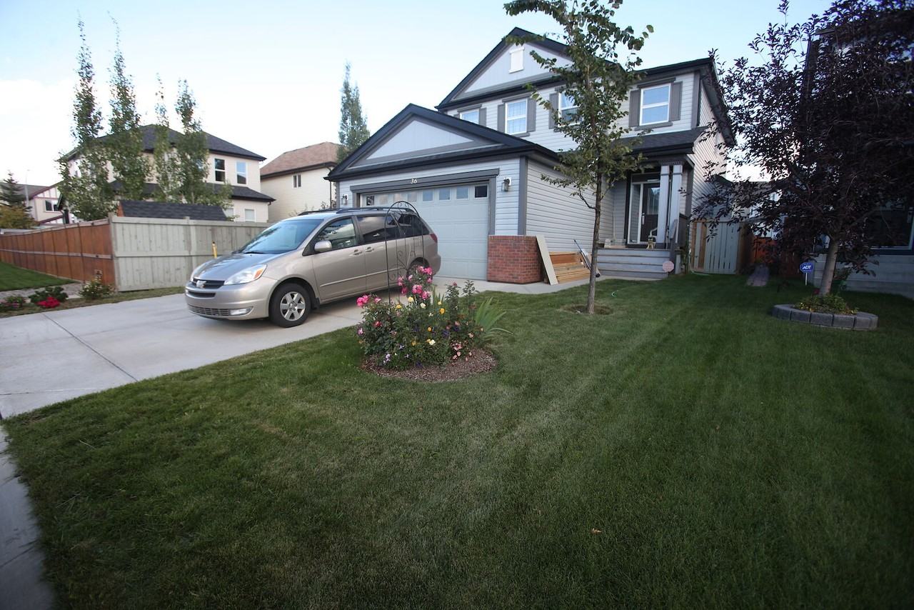 36 Copperleaf Pk Se - Photo 2 of 19