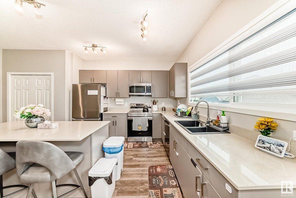 4727 177 Ave Nw - Photo 6 of 41