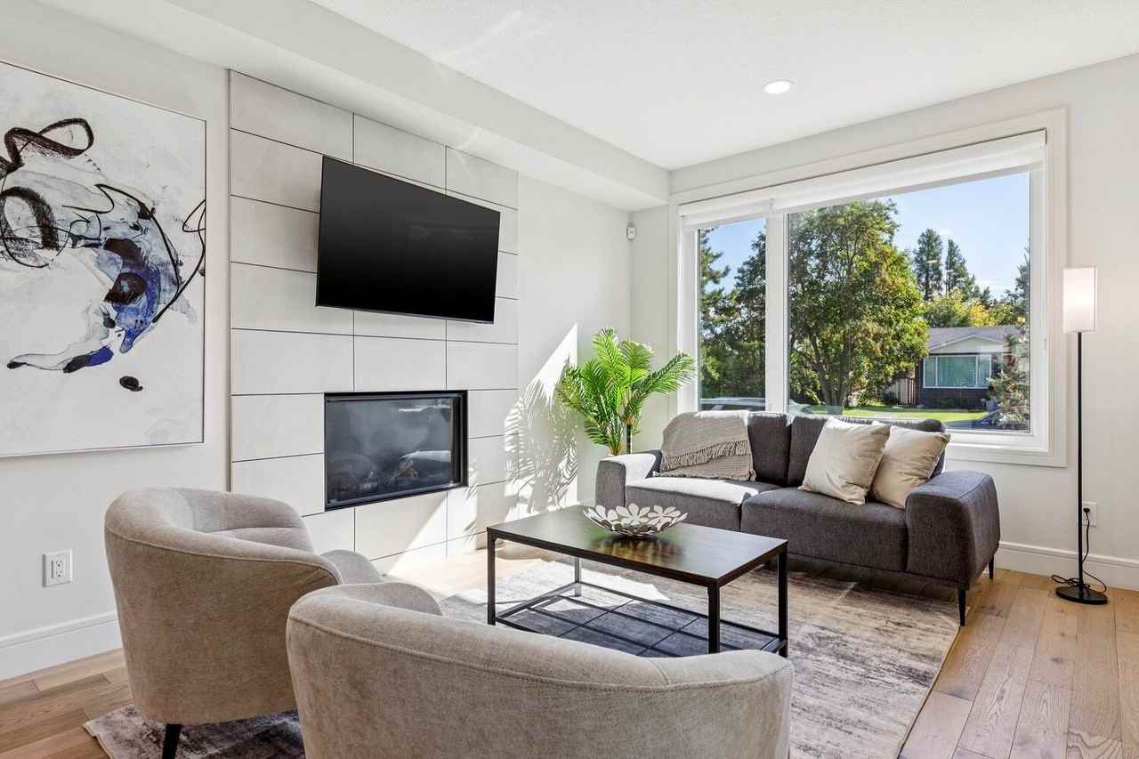 8928 148 St Nw - Photo 3 of 35