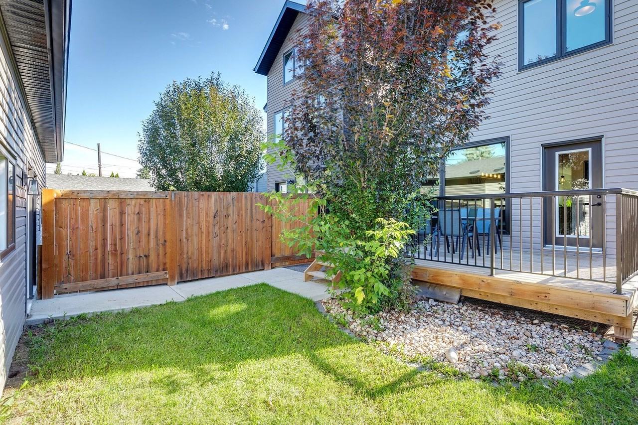8928 148 St Nw - Photo 7 of 35