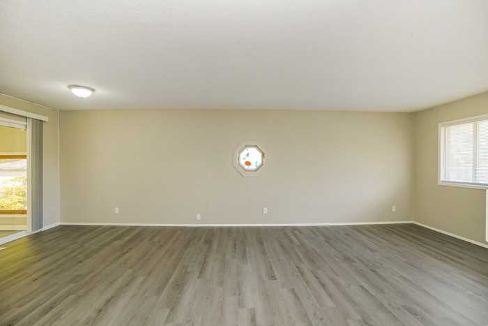 67 Parana Dr - Photo 2 of 10