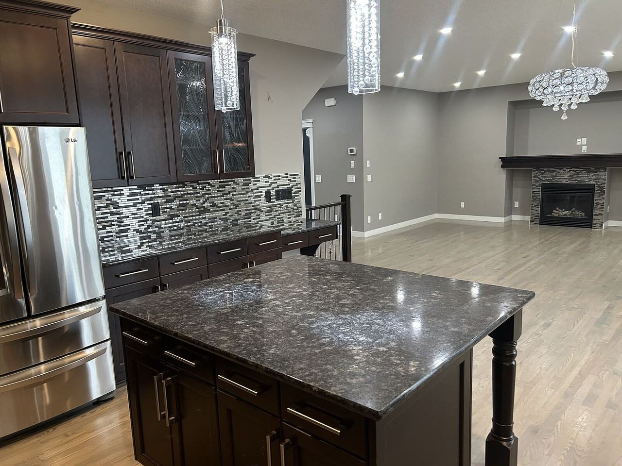 48 Redstone Pk Ne - Photo 3 of 23