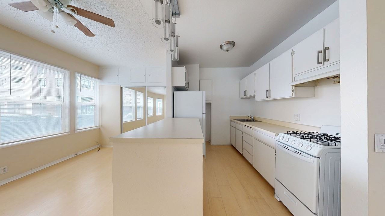 146 Grand Ave - Photo 6 of 42