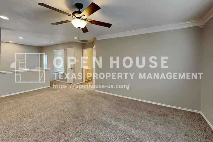 1677 Prescott Cir - Photo 5 of 20