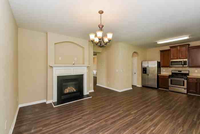 7775 Shertall St - Photo 5 of 16