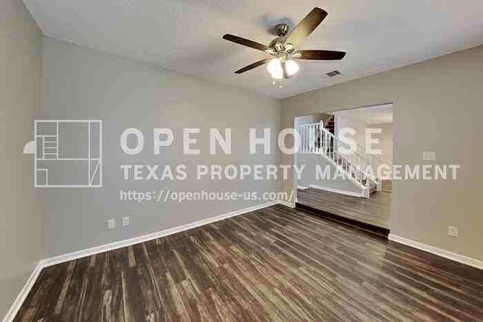 713 Sycamore Creek Rd - Photo 4 of 26