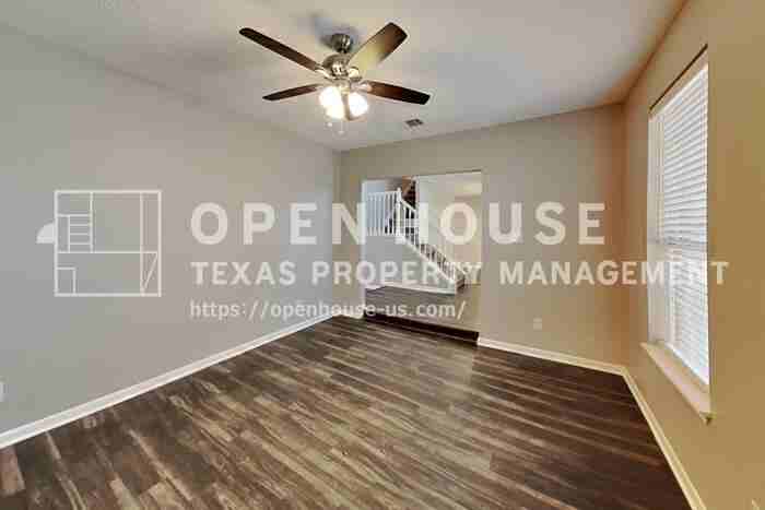 713 Sycamore Creek Rd - Photo 5 of 26