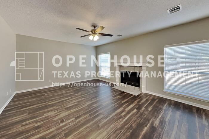713 Sycamore Creek Rd - Photo 6 of 26