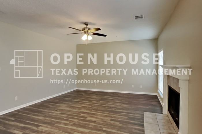713 Sycamore Creek Rd - Photo 7 of 26