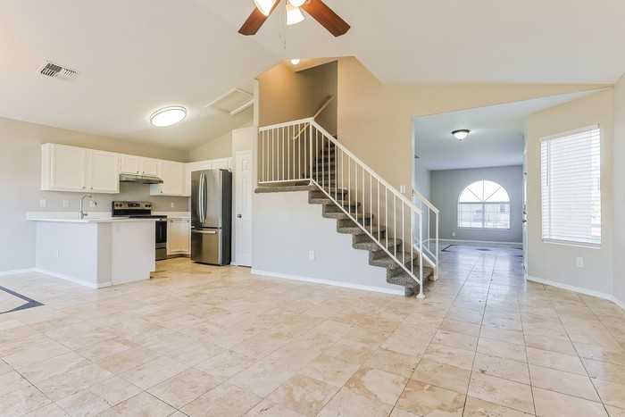 4605 E Douglas Ave - Photo 6 of 17