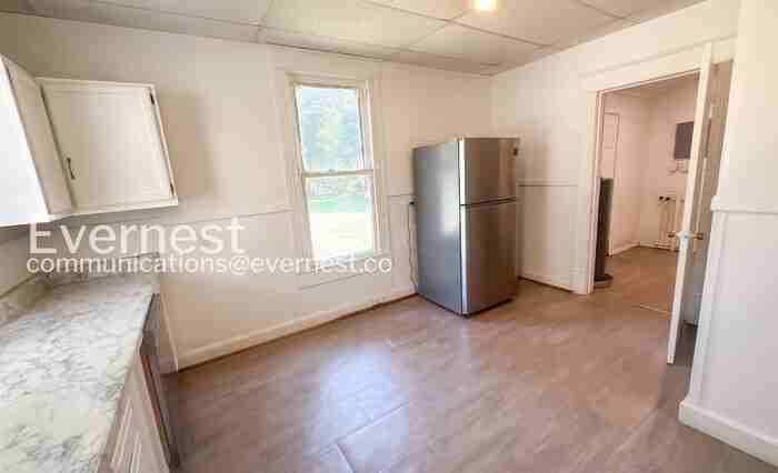 233 52nd St N - Photo 5 of 24