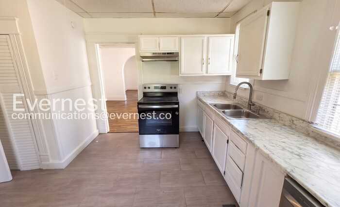 233 52nd St N - Photo 6 of 24