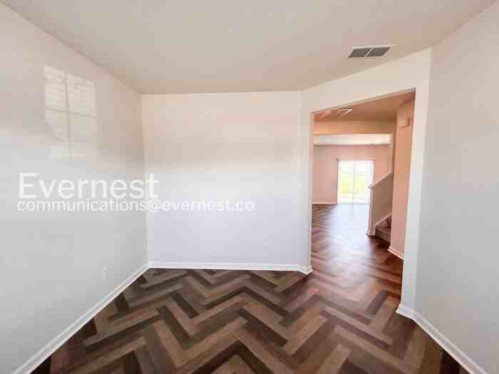 513 Samuel Lee Ln - Photo 6 of 38