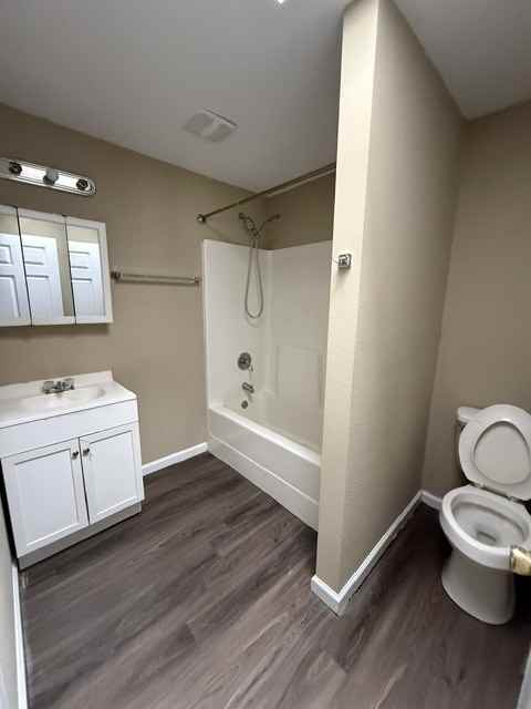 1115 Orchard Dr #2 - Photo 4 of 6