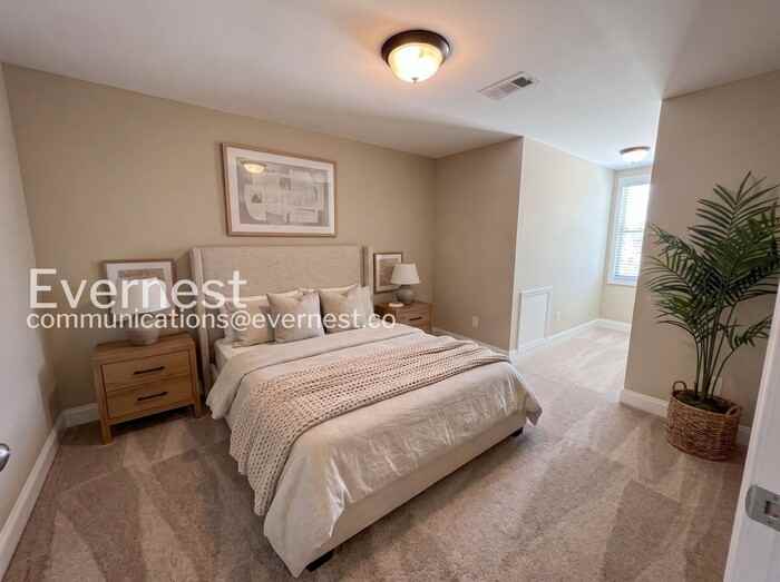 3870 Valley View Ct - Photo 4 of 31