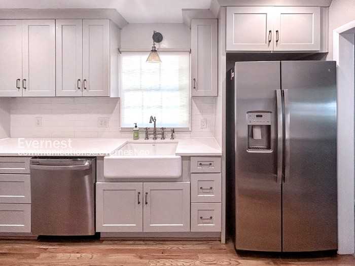 608 Cobb St - Photo 2 of 22