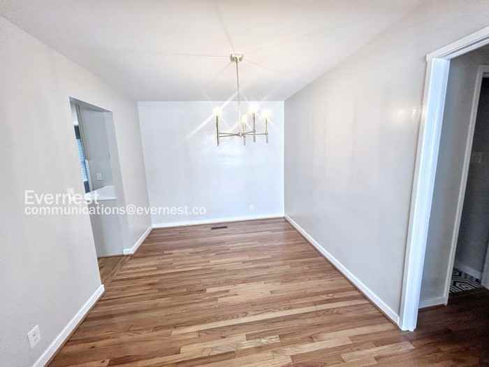 608 Cobb St - Photo 5 of 22