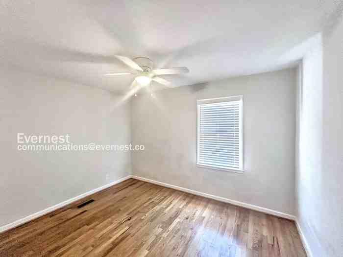 608 Cobb St - Photo 6 of 22