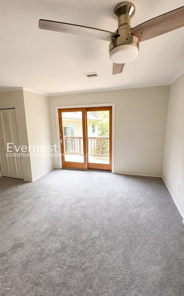 4508 Hawk Ct - Photo 5 of 16