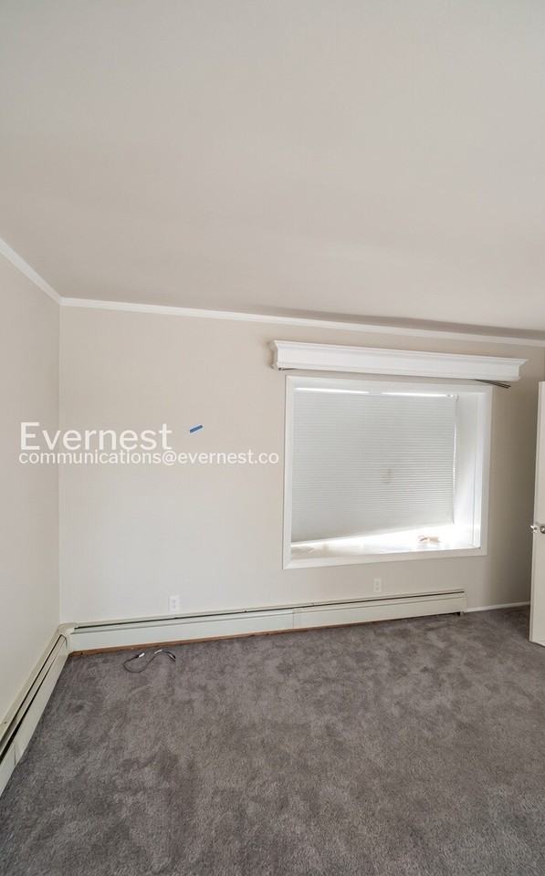 4508 Hawk Ct - Photo 7 of 16