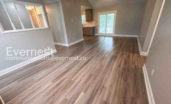 2203 Southpark Blvd Sw - Photo 3 of 28
