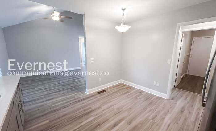 2203 Southpark Blvd Sw - Photo 6 of 28