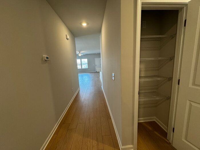 144 Whitner Dr - Photo 4 of 36