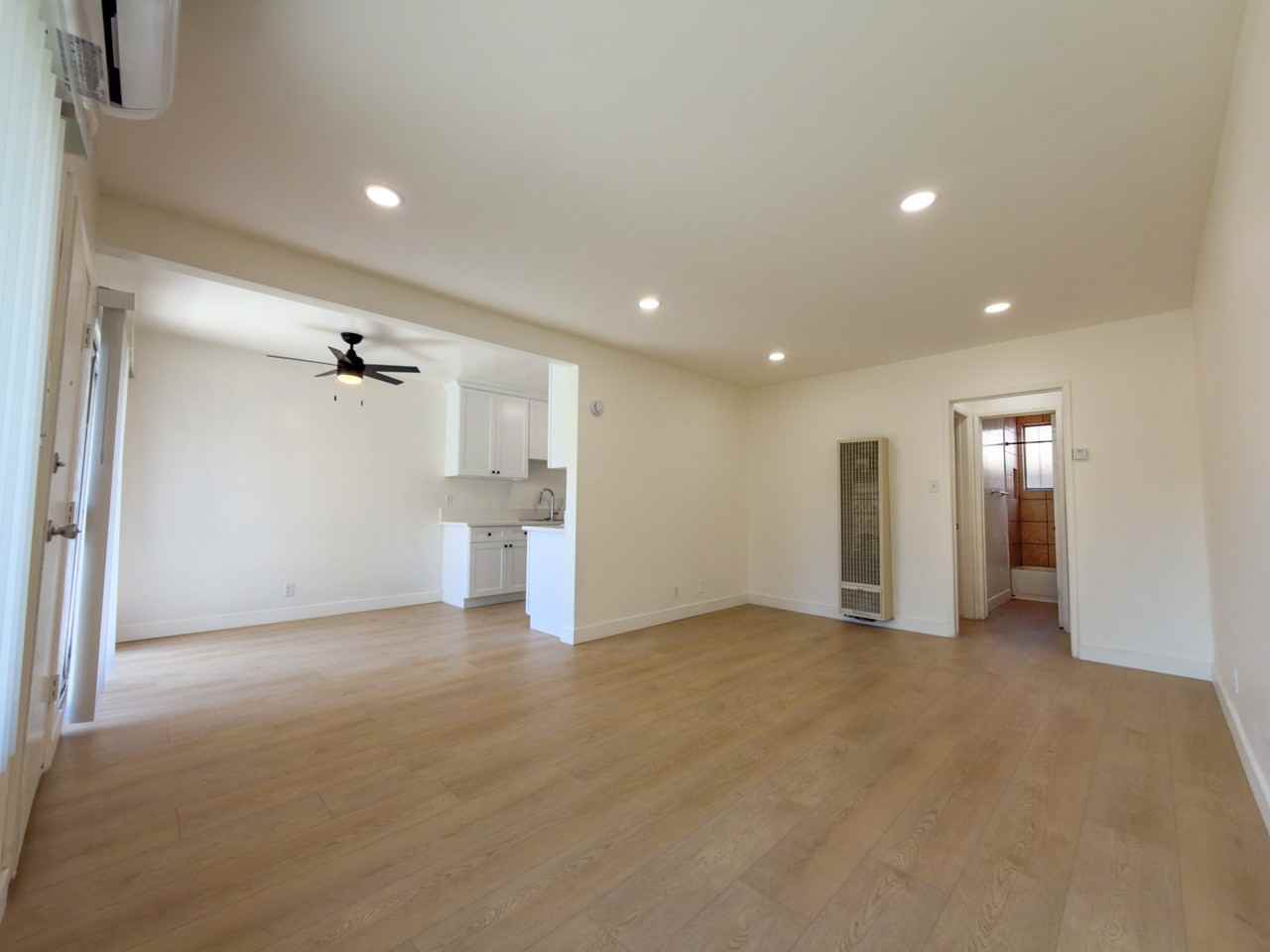 531 N Marengo Ave #5 - Photo 6 of 18