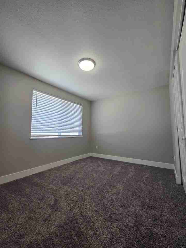 1264 Redwood Cir #1 - Photo 7 of 10