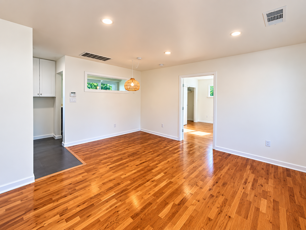 1069 Henry St #NA - Photo 2 of 17