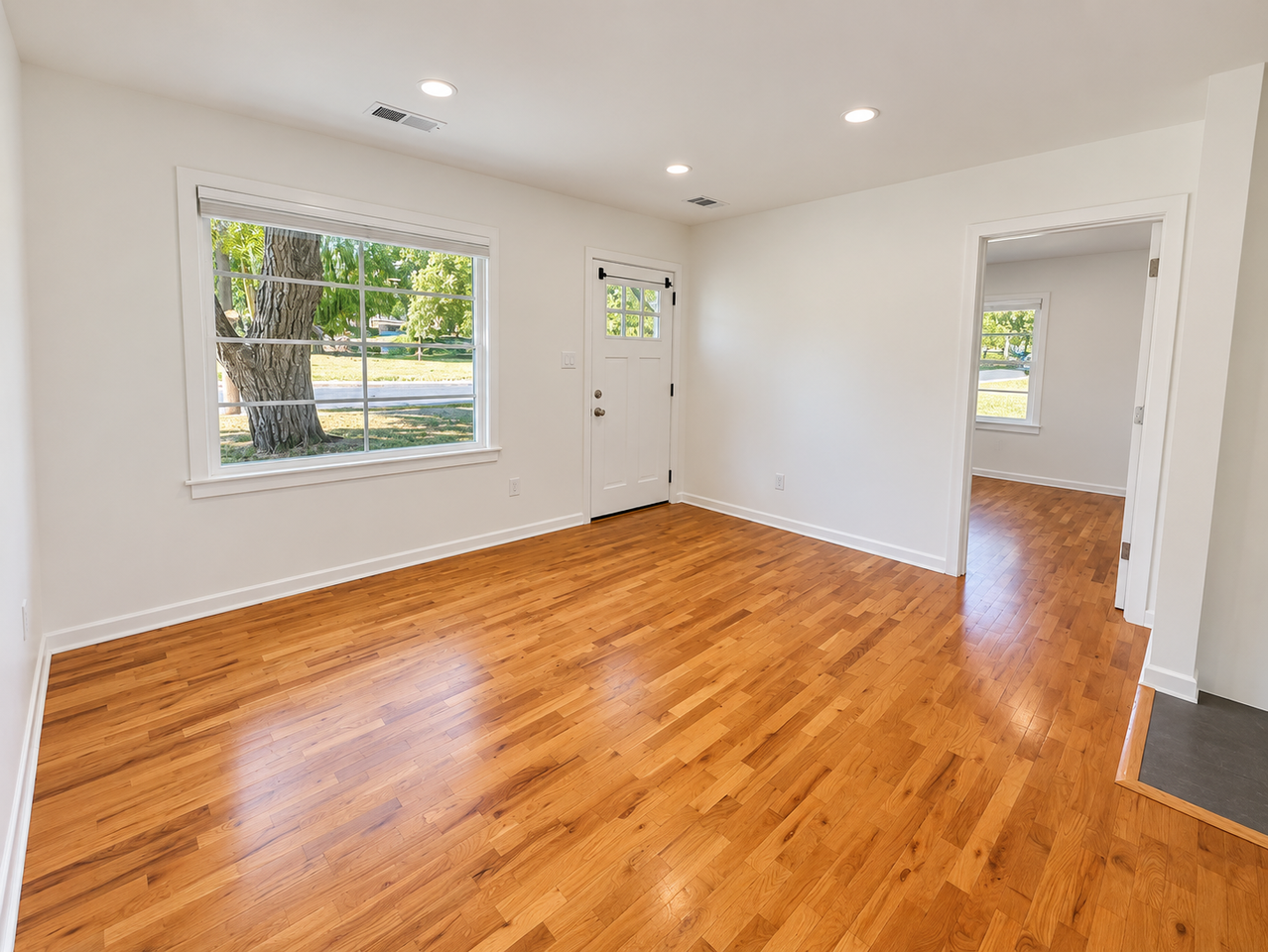 1069 Henry St #NA - Photo 3 of 17