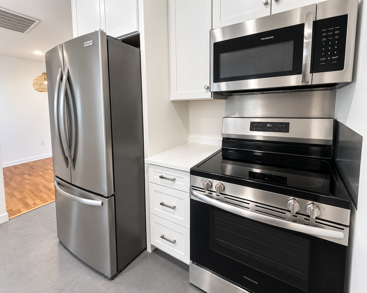 1069 Henry St #NA - Photo 5 of 17