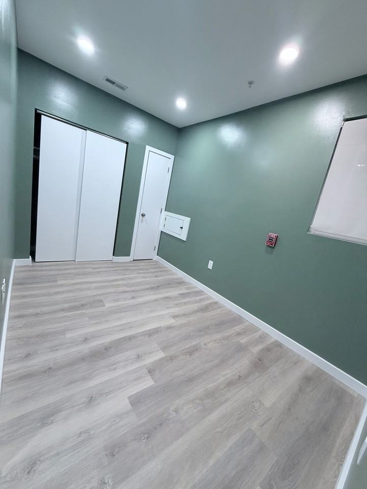 1324 N 15th St #BSB - Photo 4 of 16