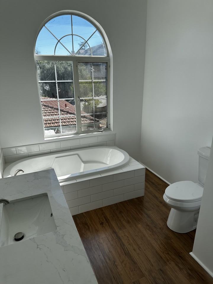 417 Winslow St #2 - Photo 2 of 20